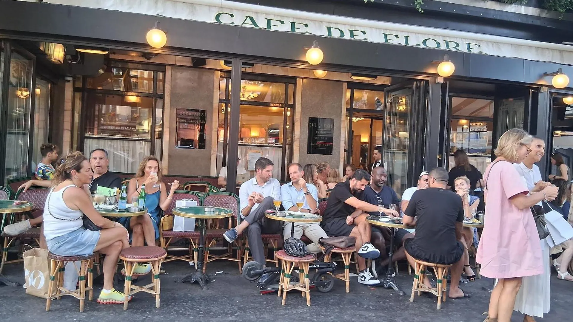 Close To Eifel Tour And Louvre Meusm,,Gare Montparnasse, Perfectely Located ,Center ,Good For Trip ,,Gorgeous Place