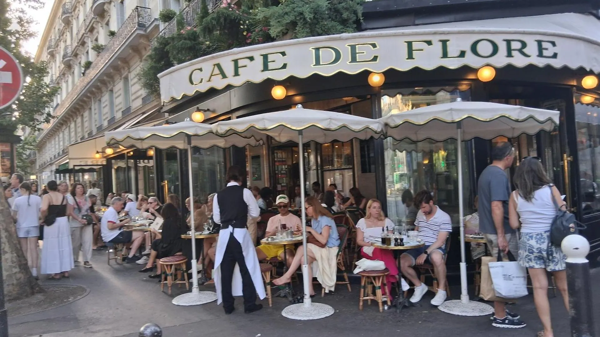 Close To Eifel Tour And Louvre Meusm,,Gare Montparnasse, Perfectely Located ,Center ,Good For Trip ,,Gorgeous Place location